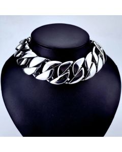 long chain jewelry