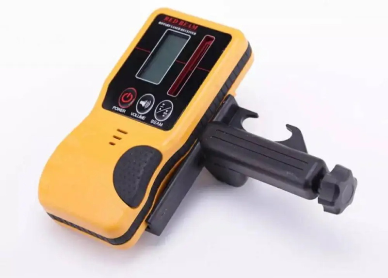 Outdoor laser level detector