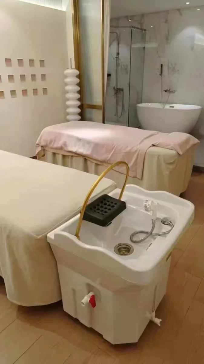 Water circulation shampoo chair