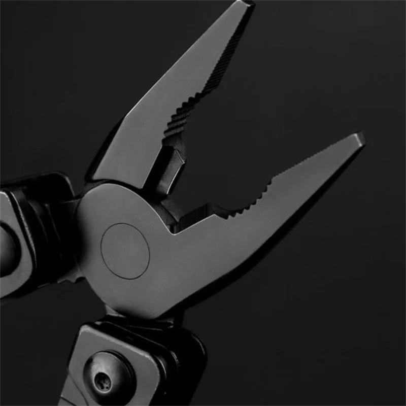 9-in-1 multifunctional wrench knife